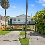 Zebra House - Close 2 All Tampabay Has To Offer