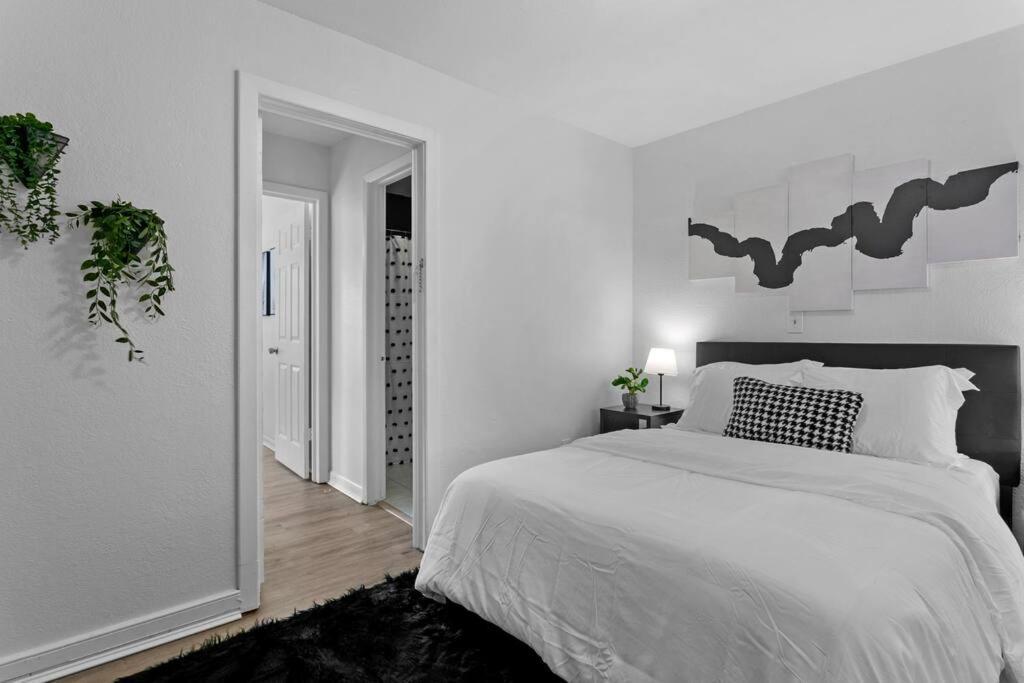 Zebra House - Close 2 Tampabay Has To Offer Holiday home